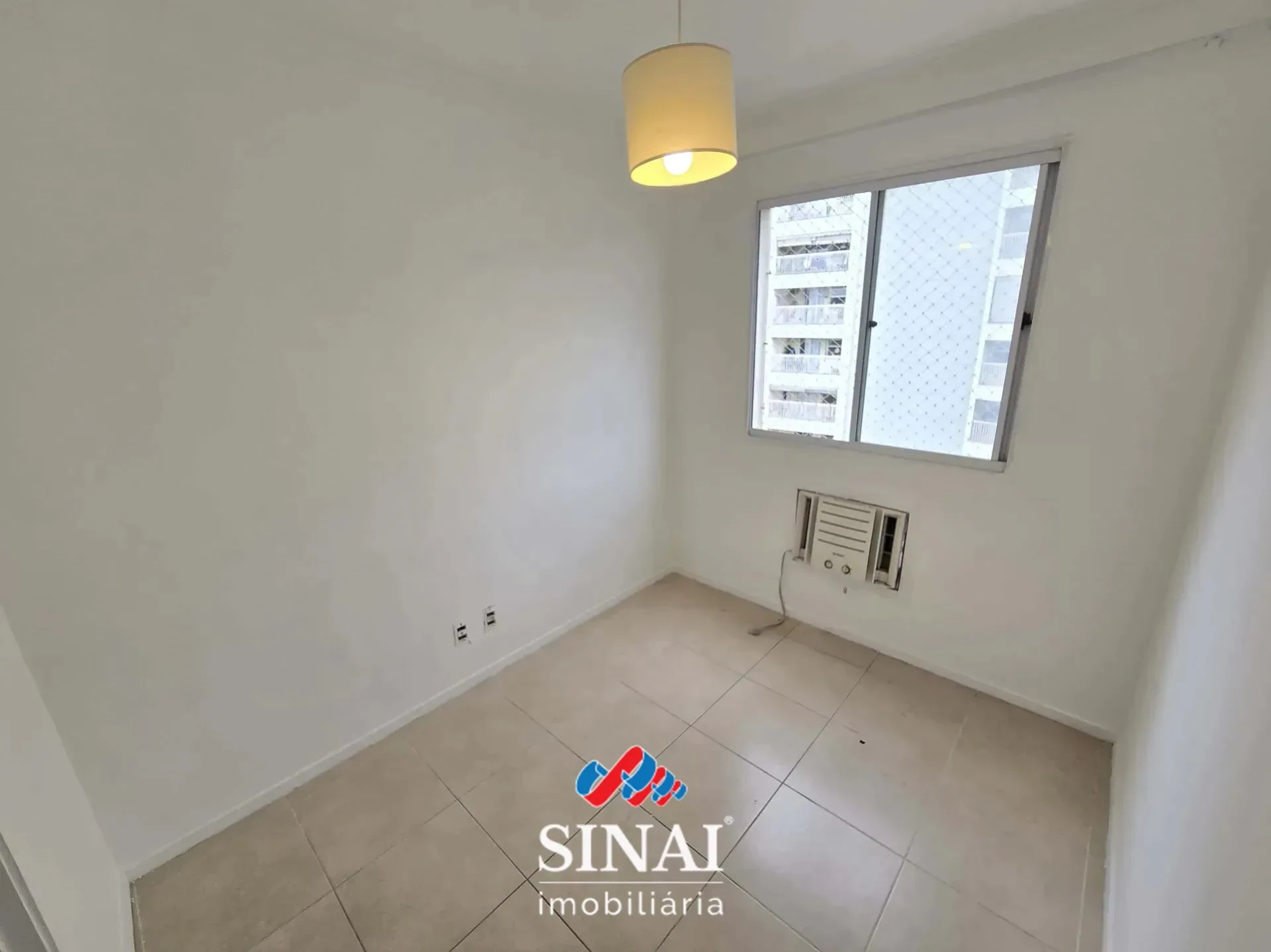 Apartamento de 2 quartos em condomínio com piscina — photo 9