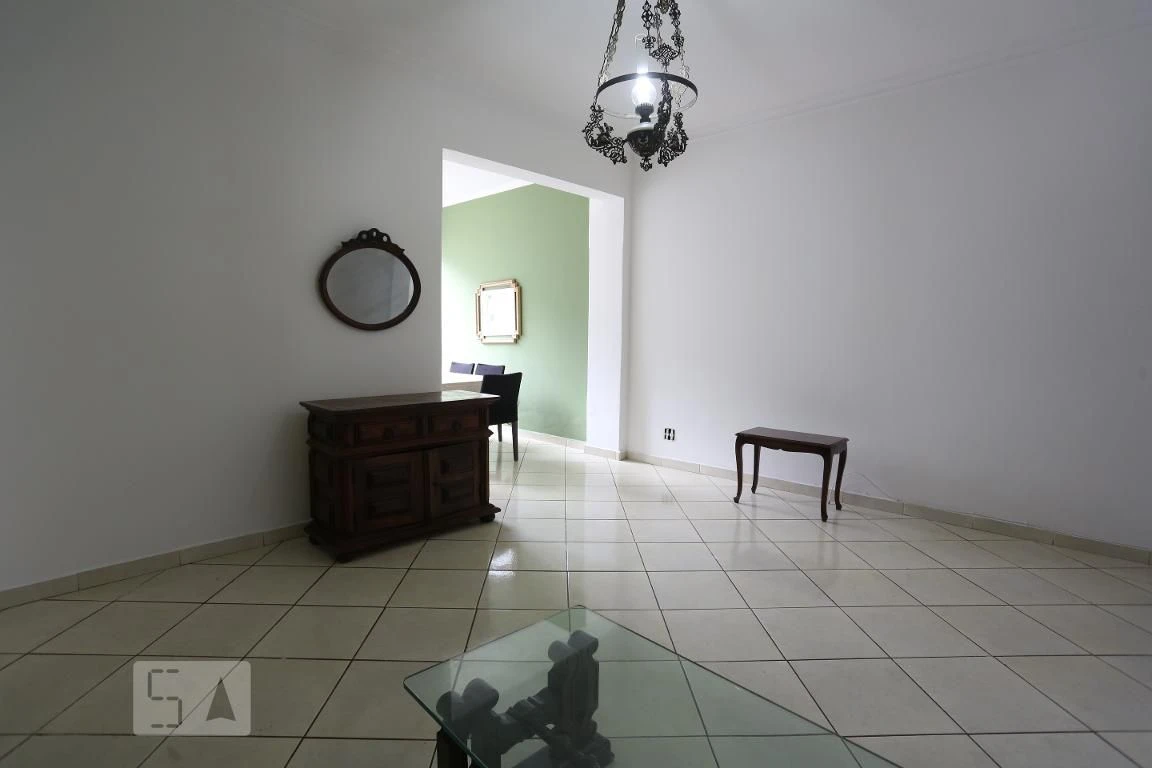 3-bedroom apartment with 2 bathrooms and no parking