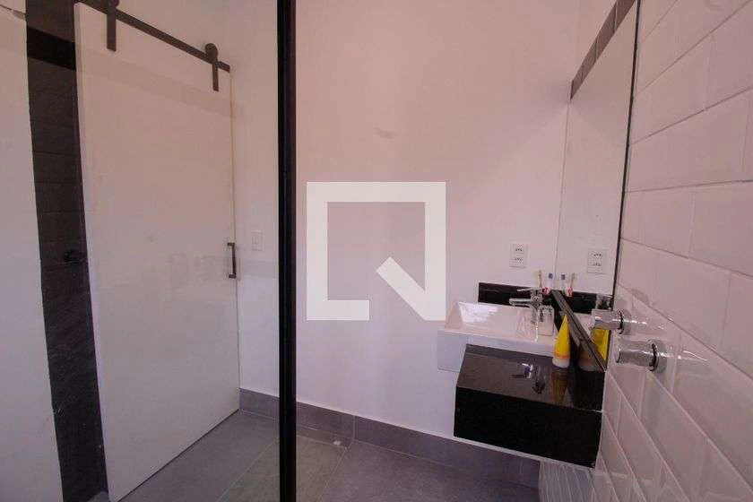 Rental apartment with 2 bedrooms and a balcony