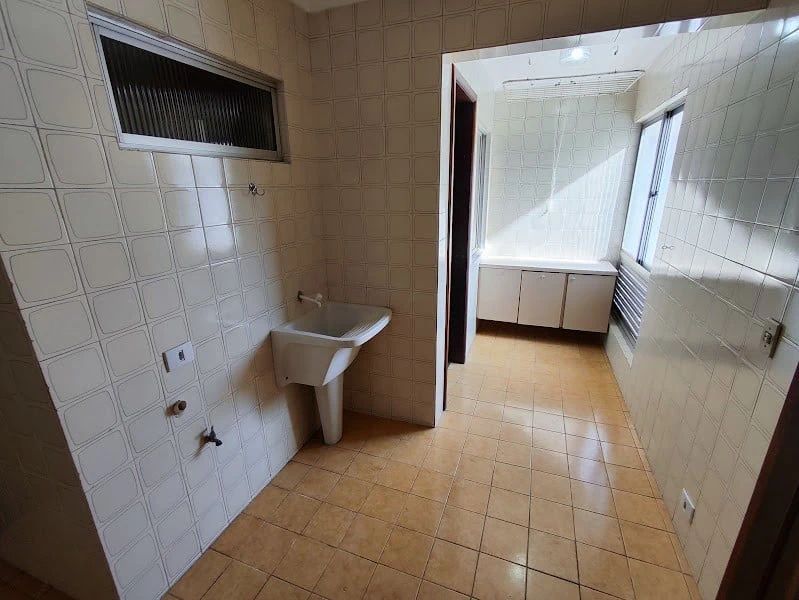 3-bedroom apartment with a suite and 1 parking spot — photo 10