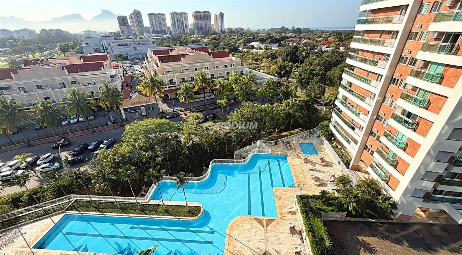 Apartamento mobiliado com 3 quartos e 168 m² — photo 32