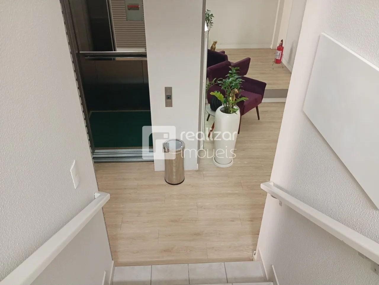 2-bedroom apartment with balcony and 1 parking spot