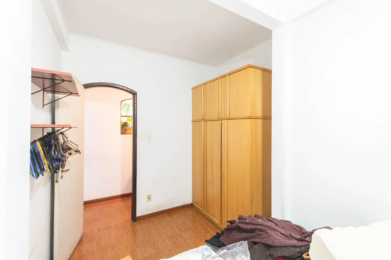 House with 3 bedrooms, 1 en-suite and 2 parking spaces — photo 49