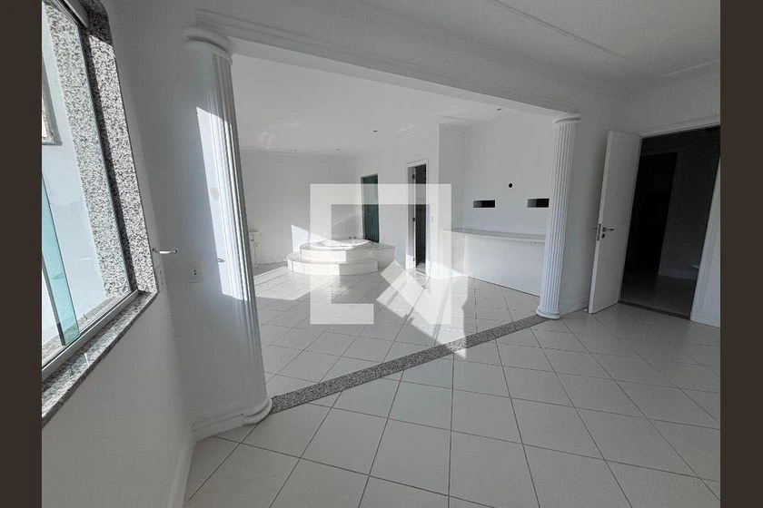 Casa em condomínio com 6 quartos e jardim privativo — photo 14