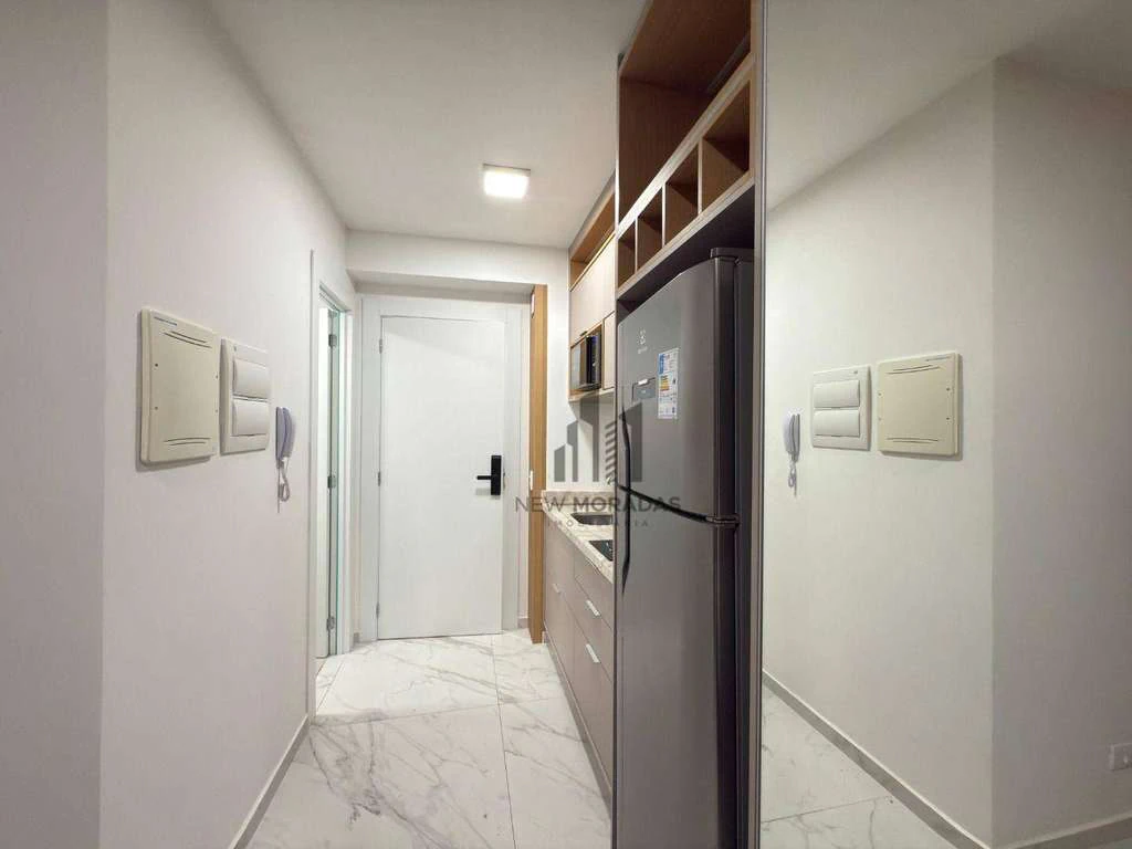 17 m² studio with 1 parking spot and a private-use pool — photo 4