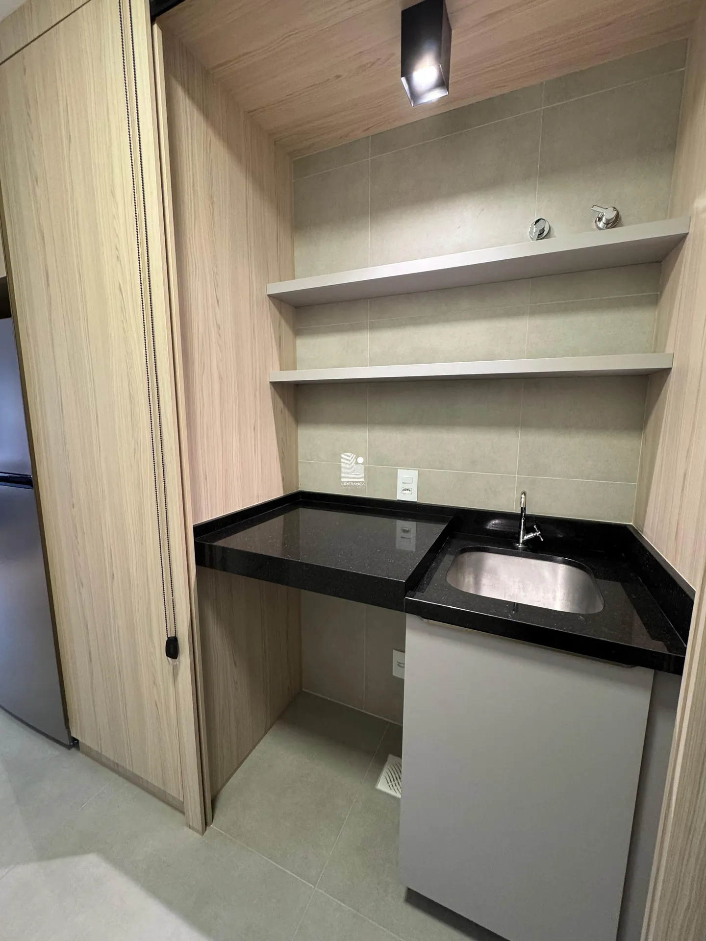 Furnished studio, 31 m², with a washing machine — photo 11