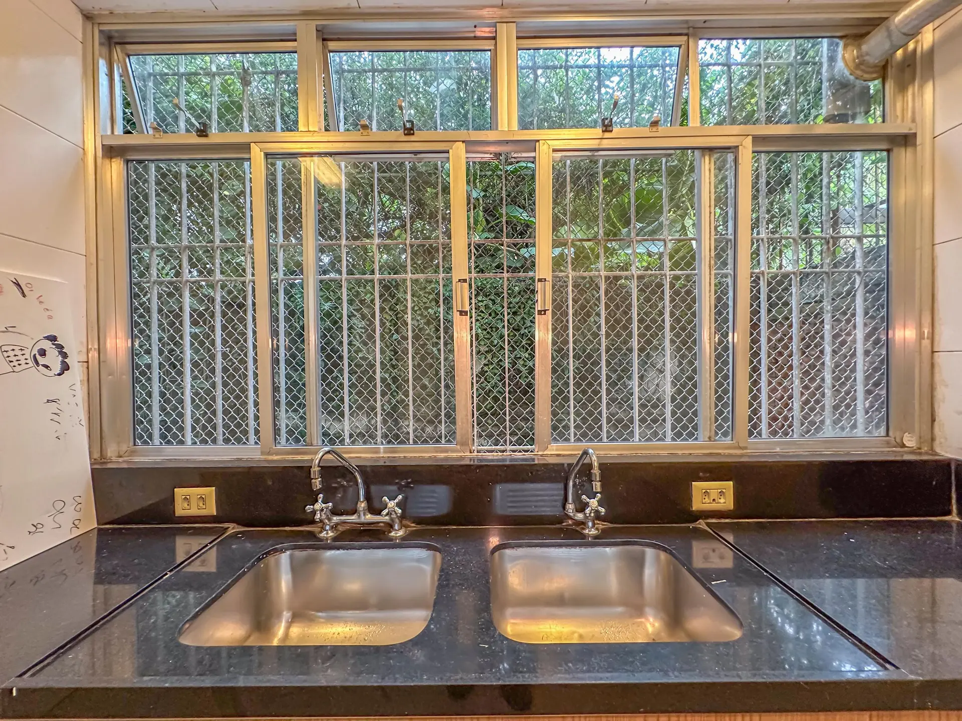 Apartment, 275 m², with a glass-enclosed balcony — photo 54