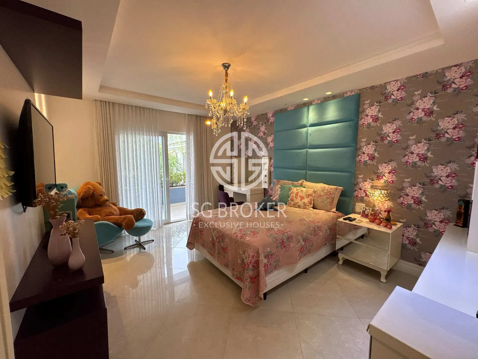 Casa para locação com 5 quartos e churrasqueira na varanda — photo 48