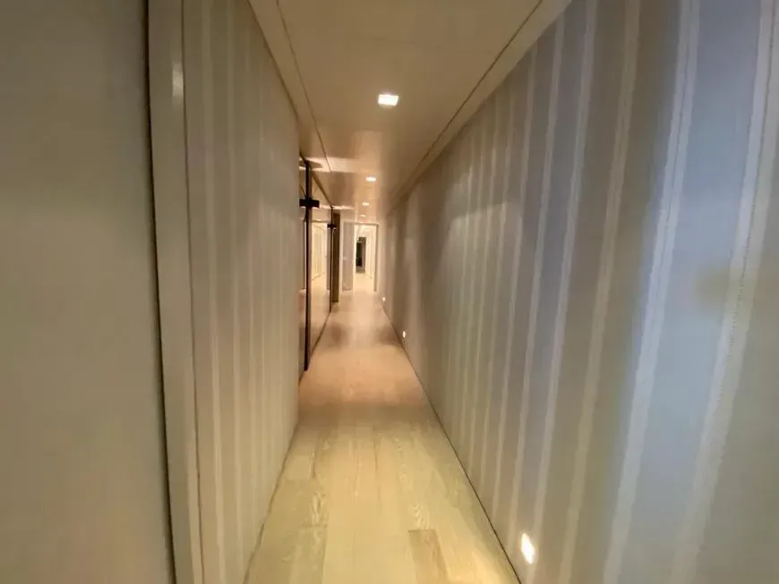 Apartamento sin muebles con 4 dormitorios y 5 baños — photo 27