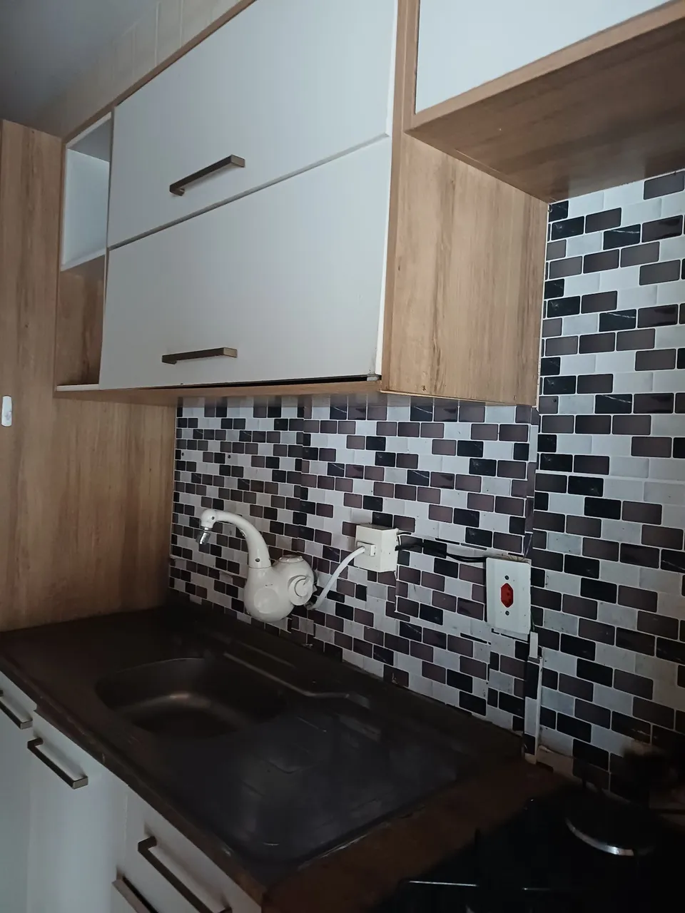 Unfurnished 3-bedroom house with a balcony and 2 parking