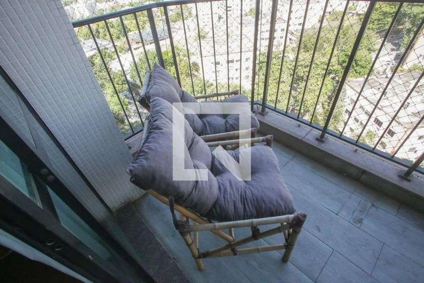 Apartamento de 3 quartos com cozinha fechada e vaga — photo 12