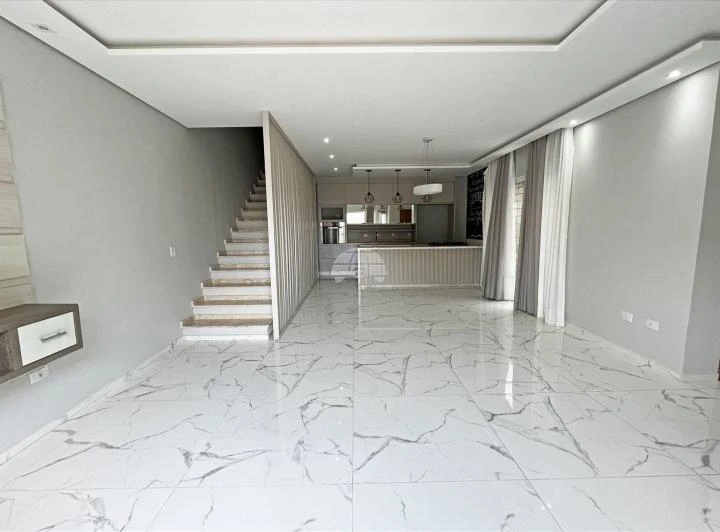 House with 2 bedrooms and an open-plan kitchen — photo 8