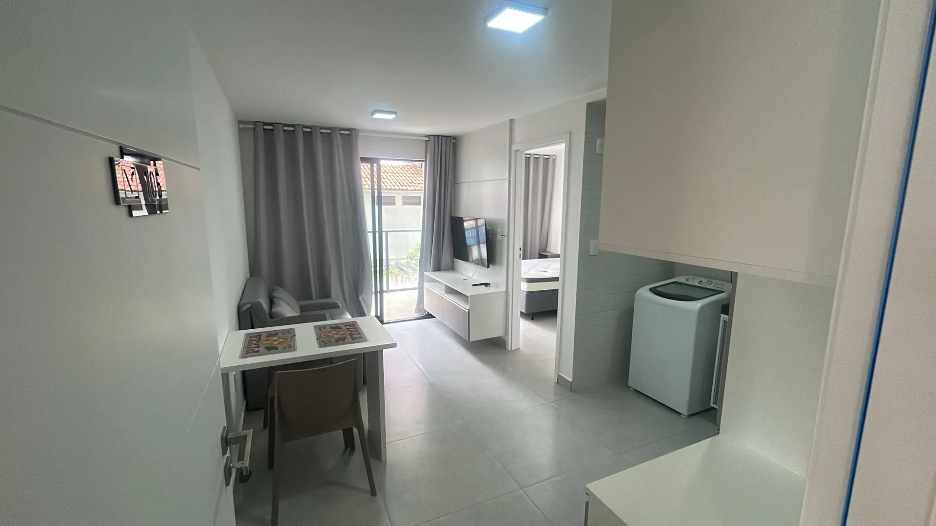 Furnished 33 m² apartment with 1 parking space and balcony