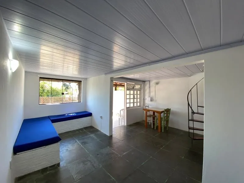 Apartamento mobiliado de 60 m² com 2 dormitórios e 1 banheiro — photo 2