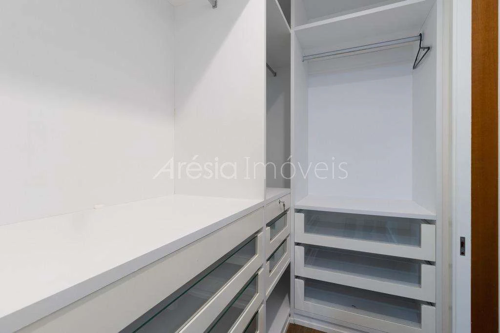 160 m² apartment with 3 en-suite bedrooms and 2 spots — photo 7