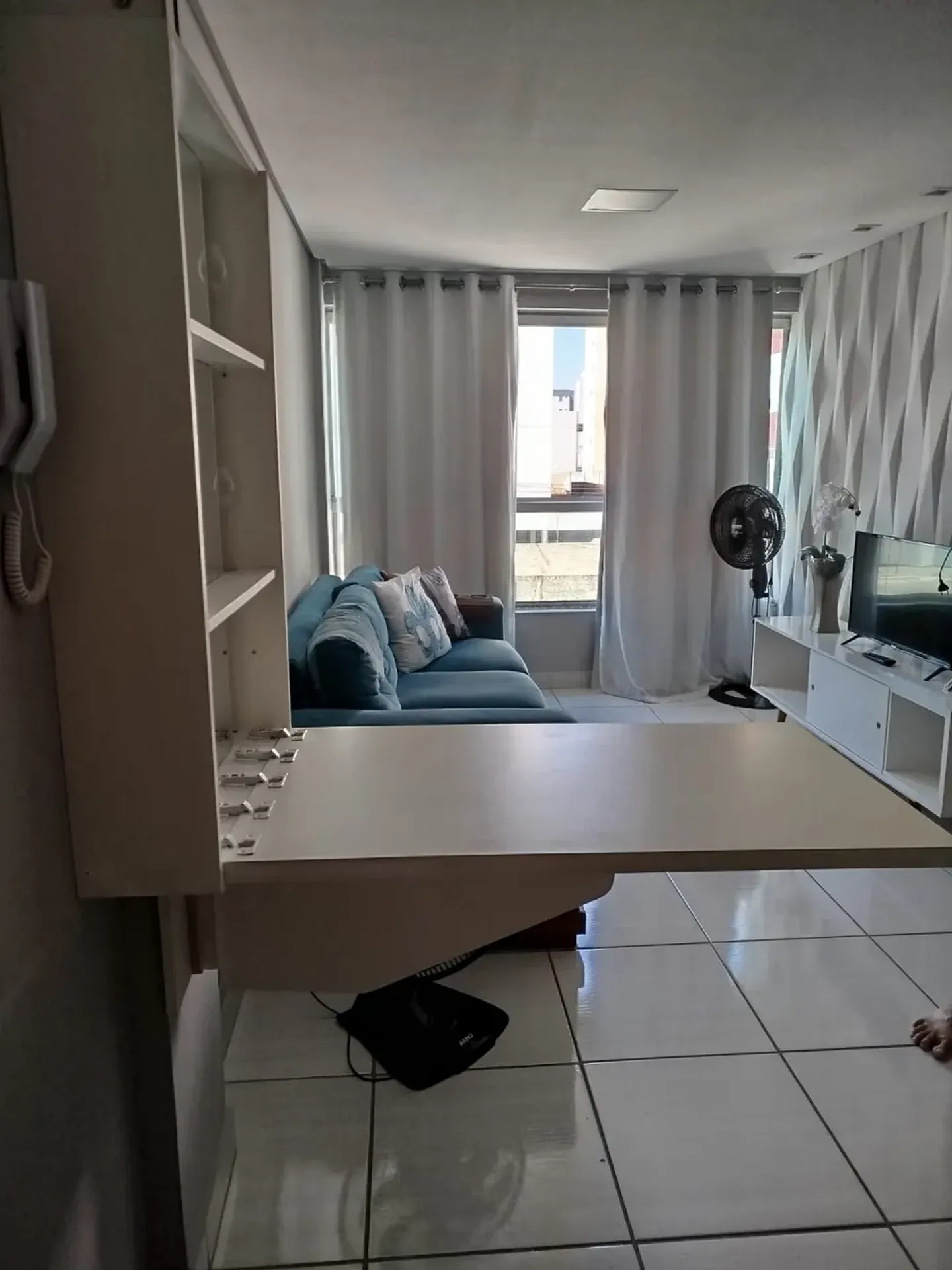 Furnished 2-bedroom apartment with air conditioning — photo 6