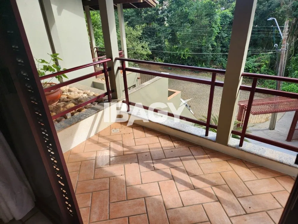 Rental house with 4 bedrooms and 2 en-suites — photo 28