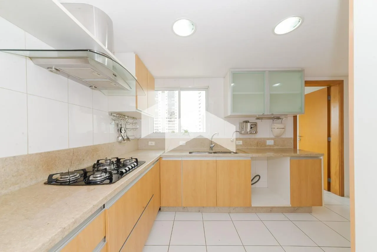 Apartamento de 4 dormitorios con 2 suites y 179 m² — photo 25