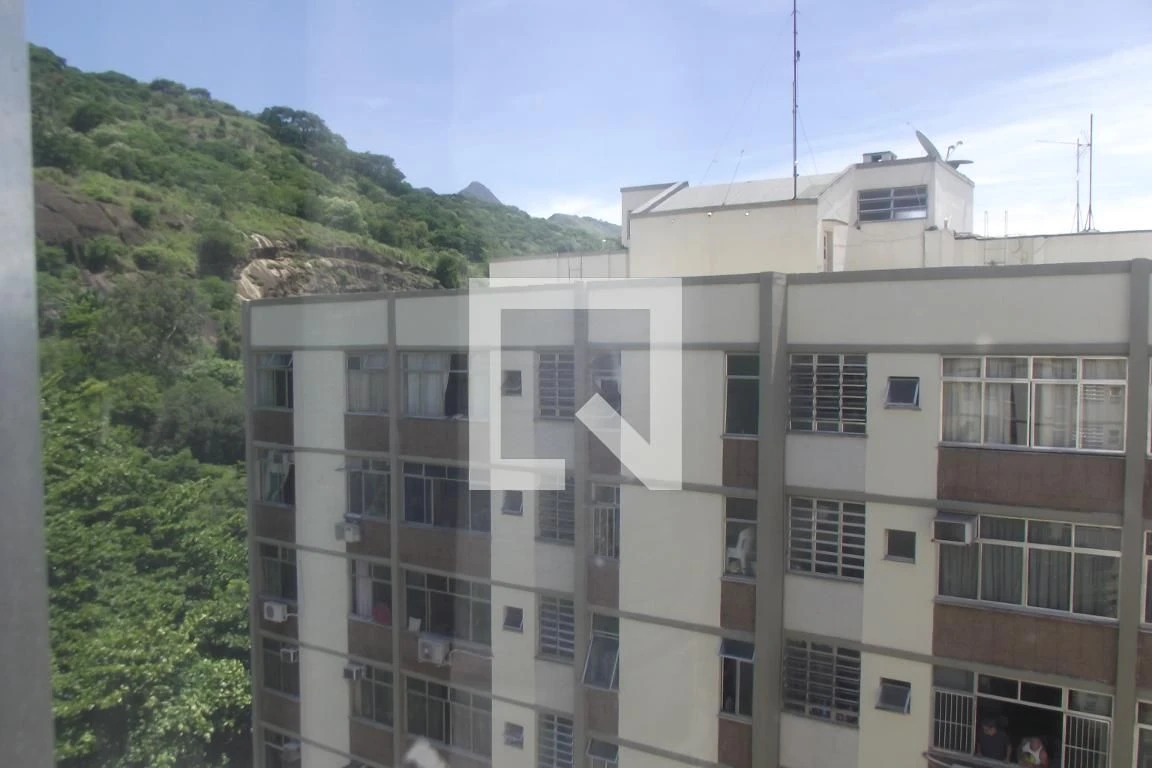 2-bedroom apartment with a home office in Rio de Janeiro — photo 9