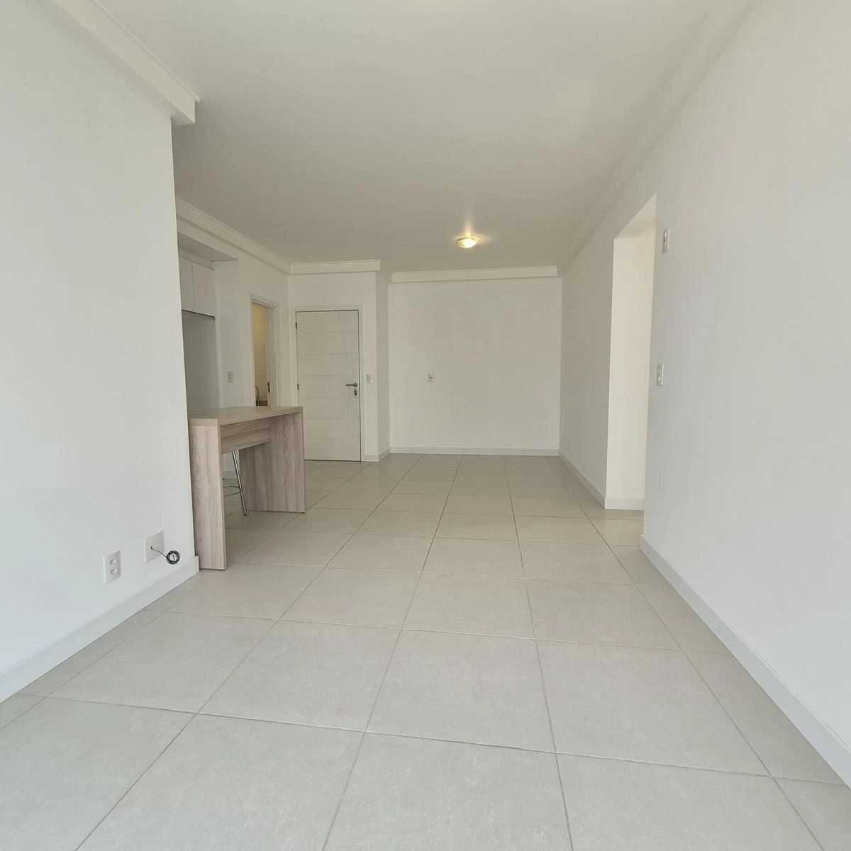 Apartment, 77 m², with floor-to-ceiling windows — photo 3
