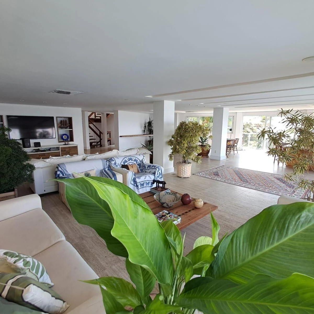 Furnished 4-bedroom house with 1450 m² and 4 parking — photo 6