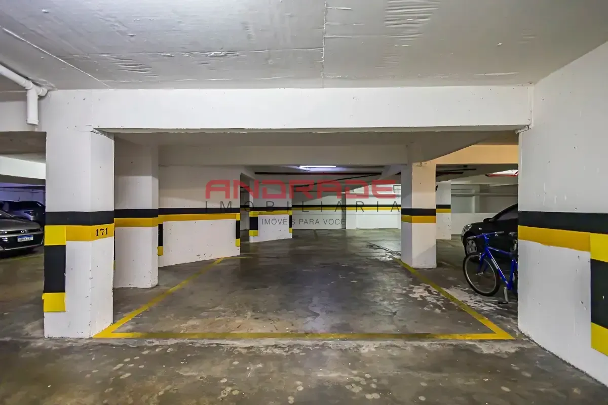 Unfurnished 3-bedroom apartment with 118 m² — photo 60