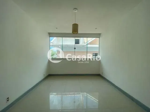350 m² house with a bathtub and floor-to-ceiling windows — photo 23