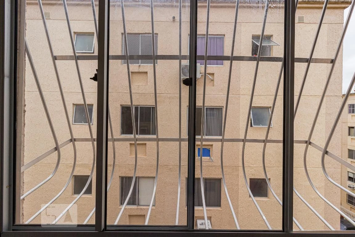 Apartamento sem mobília com cozinha fechada e 2 quartos — photo 4