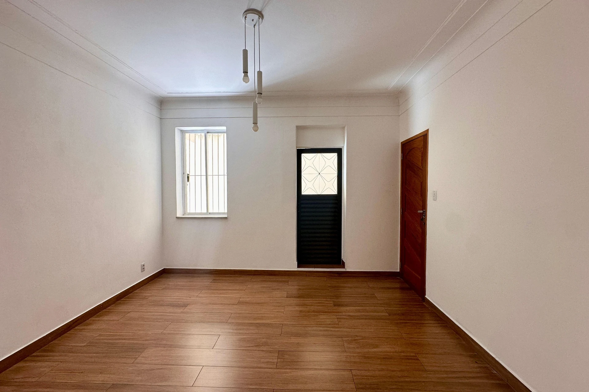 Apartamento sem móveis com 3 quartos e 1 banheiro — photo 14