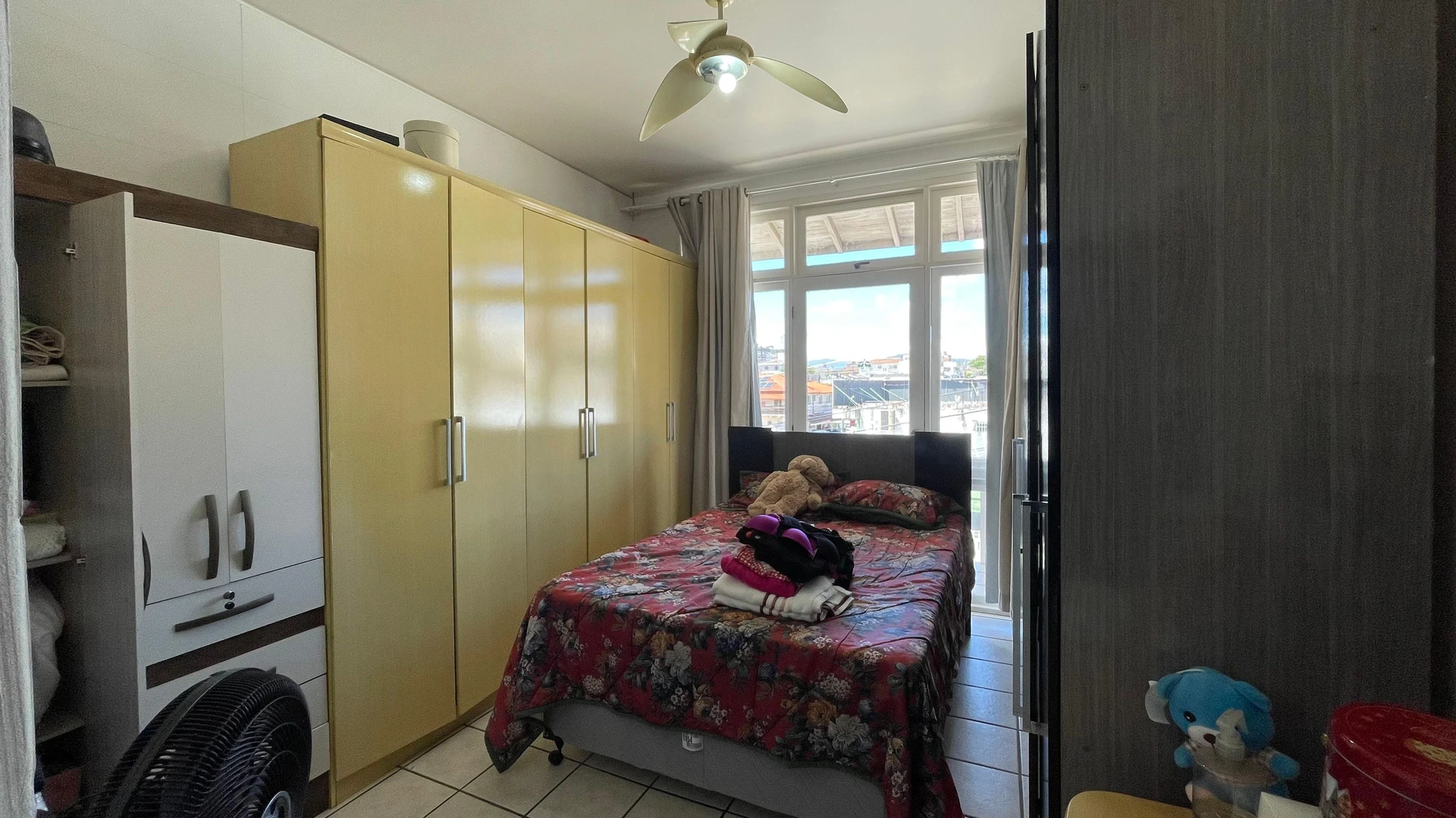 4-bedroom house with a jacuzzi — photo 13