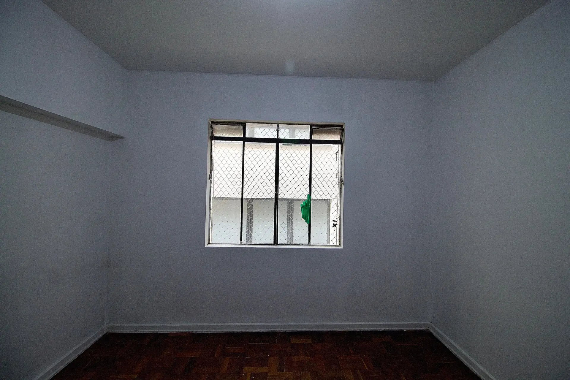 Wood or laminate floors in a 2-bedroom apartment, 72 m² — photo 10