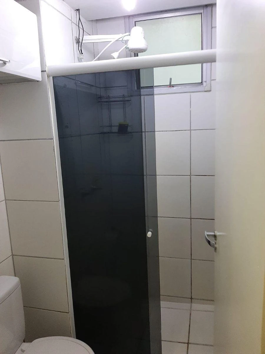 2-bedroom apartment in a building with a gym — photo 14