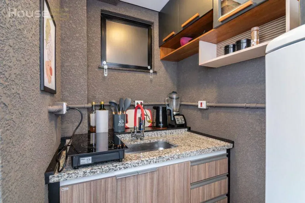Estudio amueblado de 25 m² con balcón acristalado — photo 17