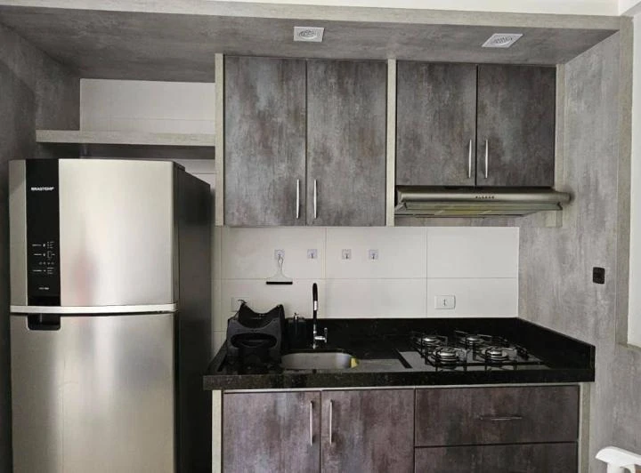 Estúdio mobiliado com 1 quarto e cozinha compacta — photo 8