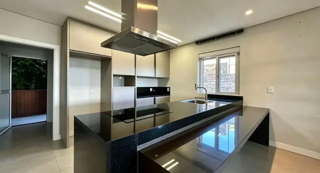 Casa mobiliada com 4 suítes e 5 banheiros — photo 8