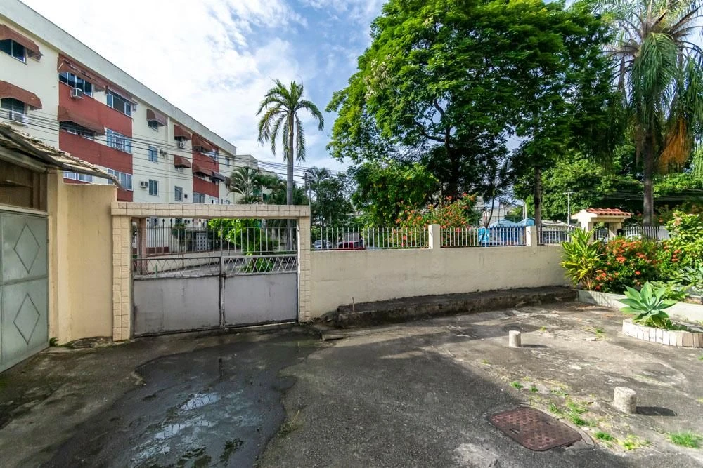 Unfurnished 1-bedroom apartment with 1 bathroom — photo 3
