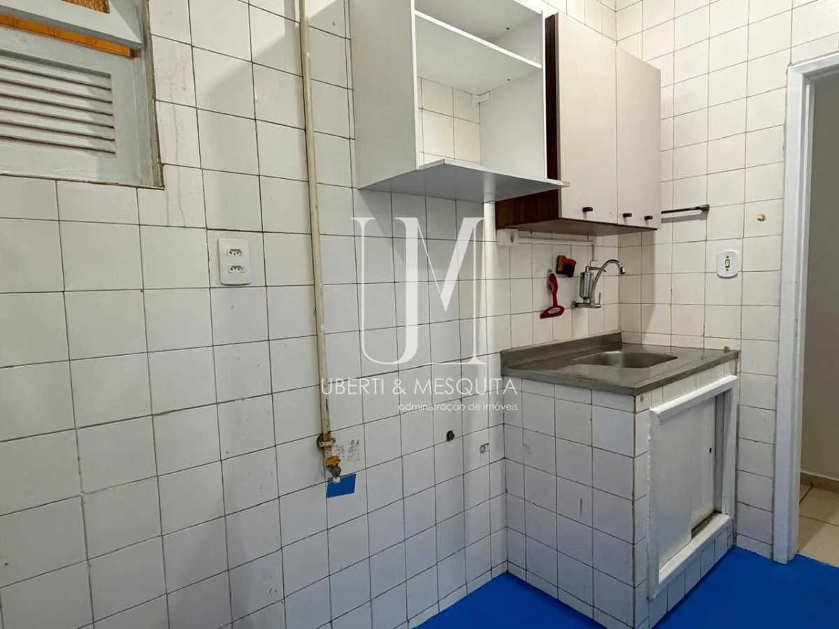 Mountain view in a one-bedroom apartment, 50 m² — photo 11