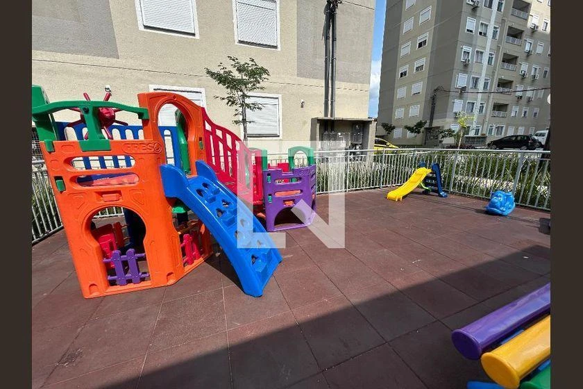 Apartamento de 2 quartos em condomínio com piscina — photo 38