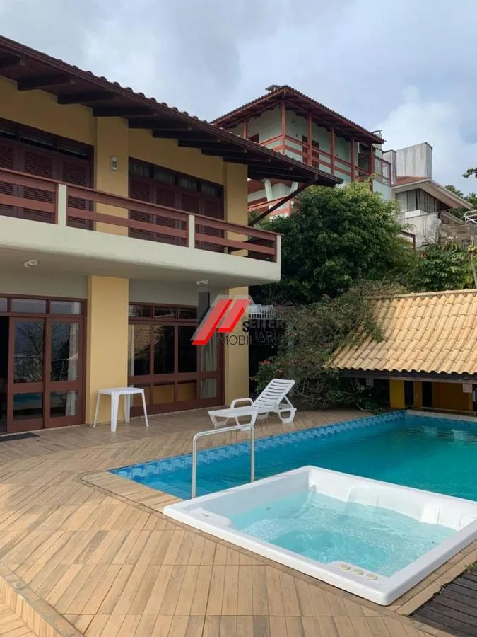 4-bedroom rental house with 410 m² and 6 parking — photo 16