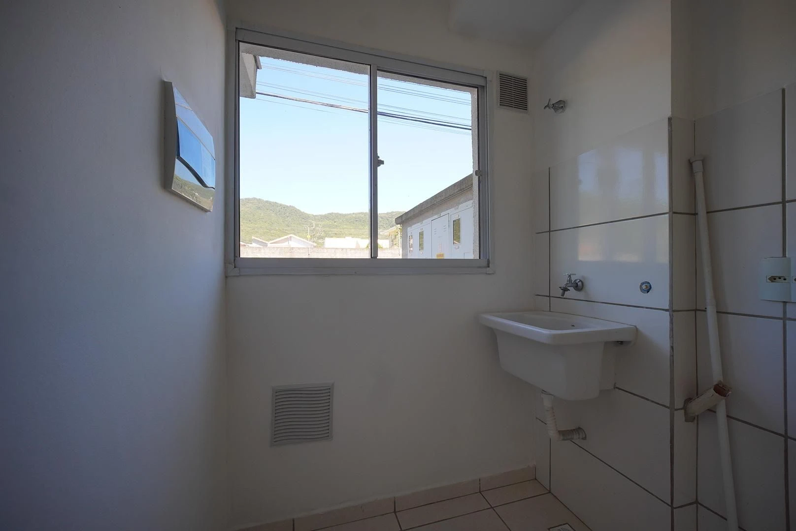 1-bedroom apartment with balcony and mountain view — photo 21