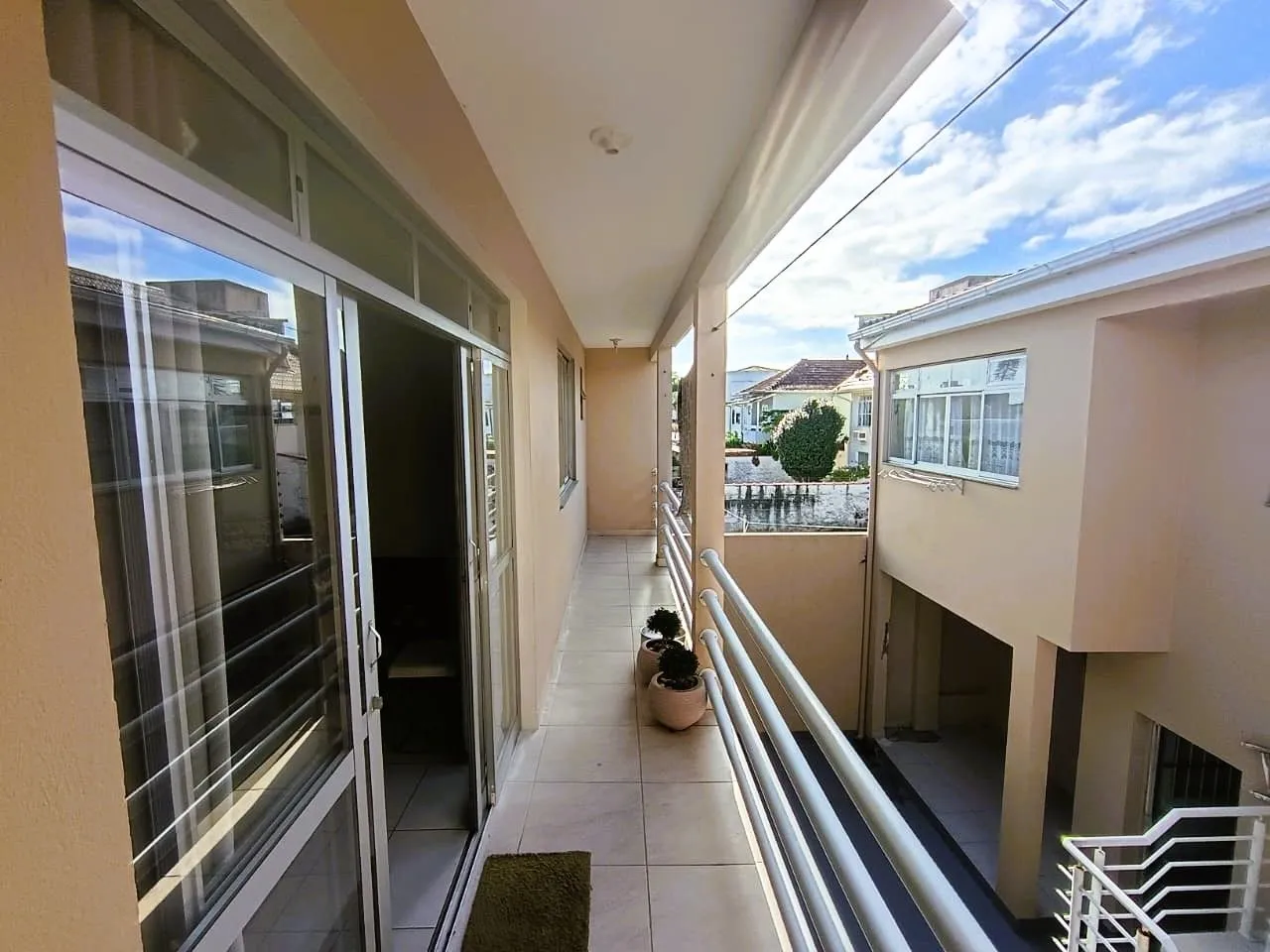 House with 4 bedrooms and private BBQ 454 m² — photo 19