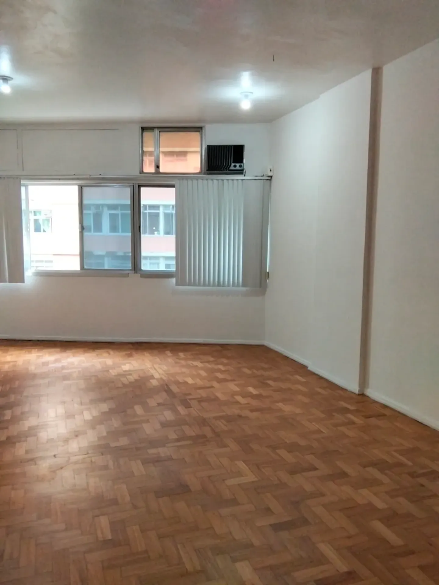 Apartamento, 42 m², com piso de madeira ou laminado — photo 15
