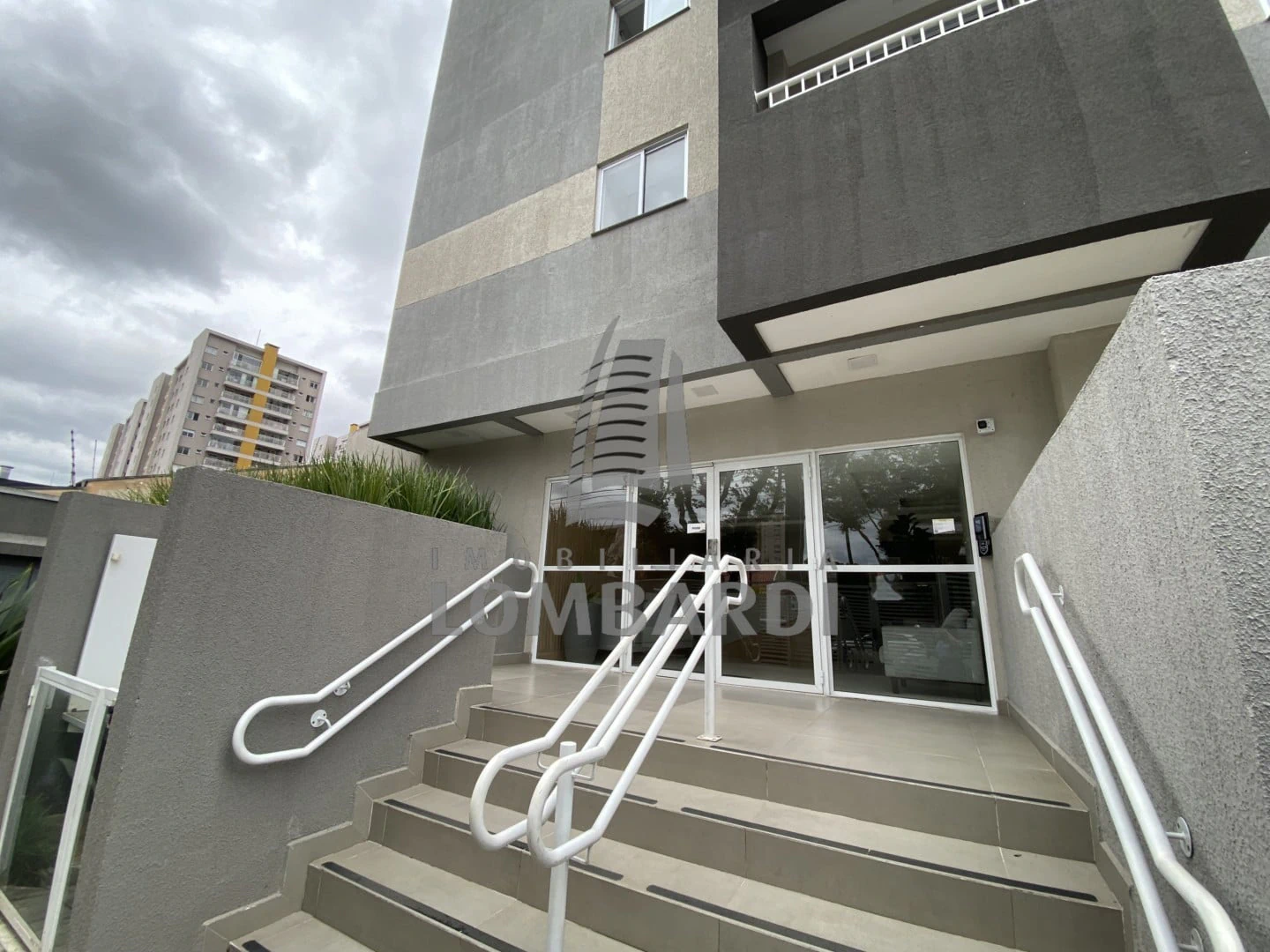 One-bedroom apartment with a washing machine in Curitiba — photo 10