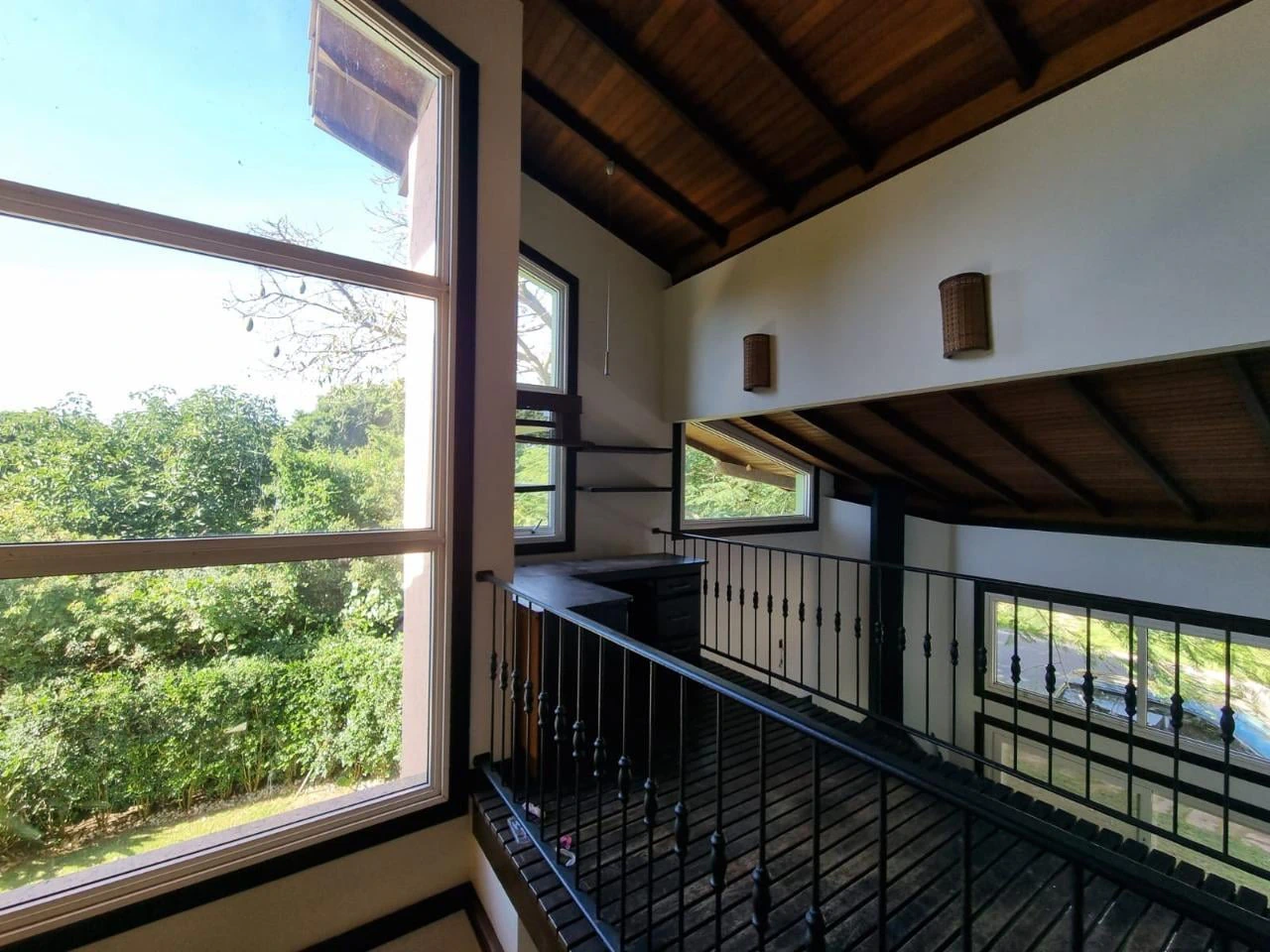 Casa de 244 m² con piscina privada y bañera — photo 27
