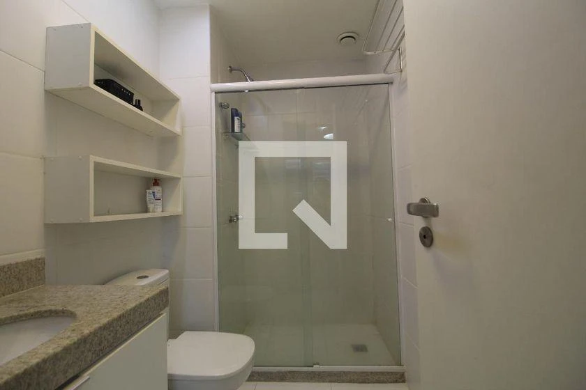 2-bedroom apartment in a building with a gym — photo 44