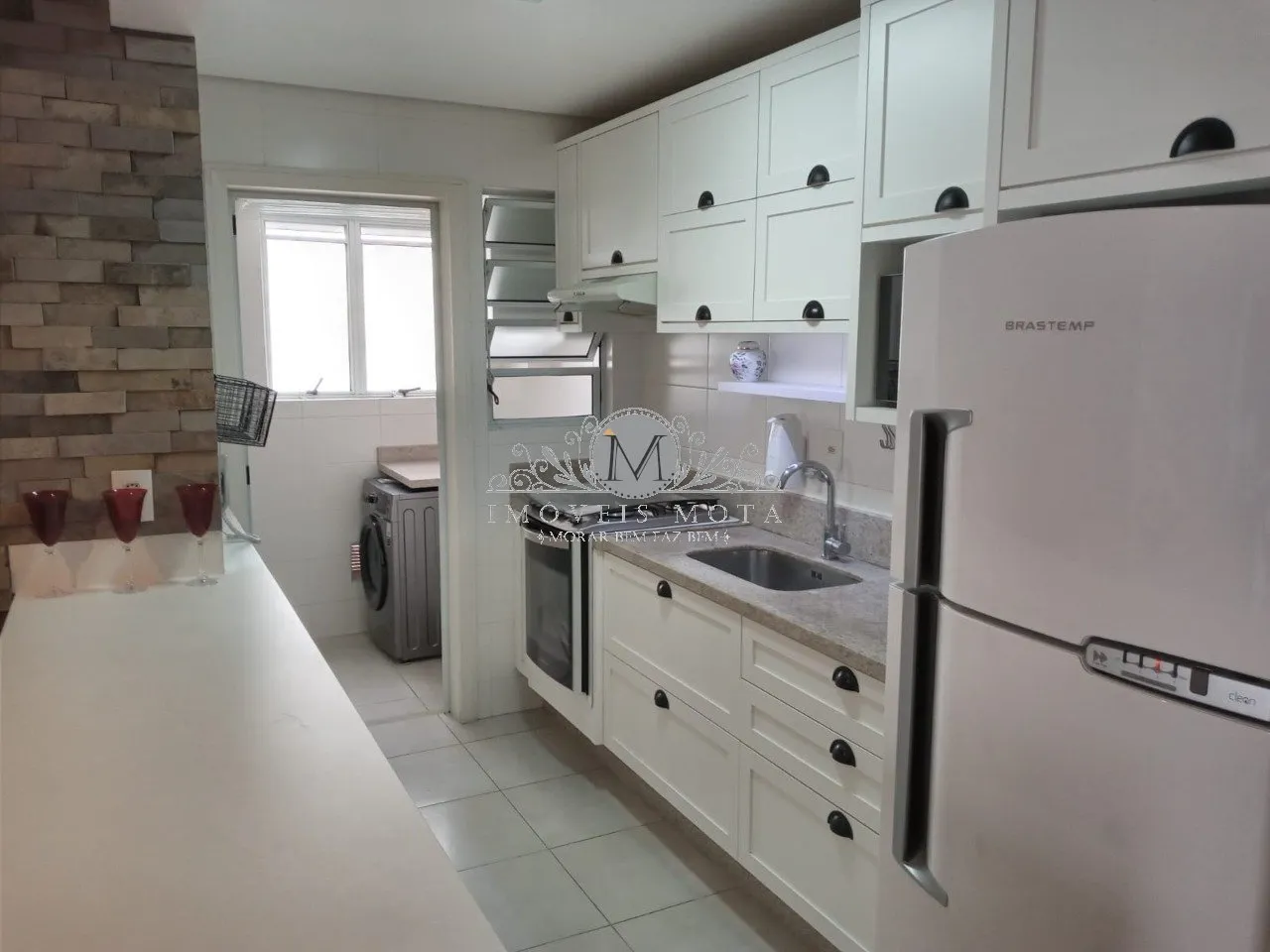 Departamento de 2 dormitorios con balcón cerrado con vidrio — photo 3