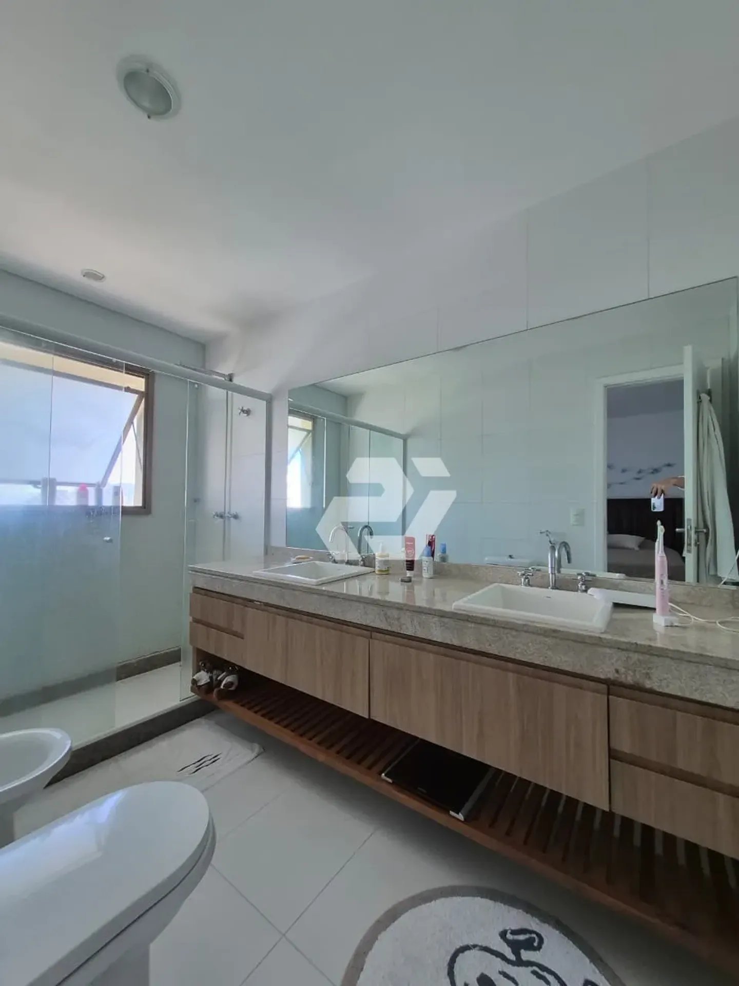 Apartamento mobiliado com 5 quartos e varanda envidraçada — photo 23