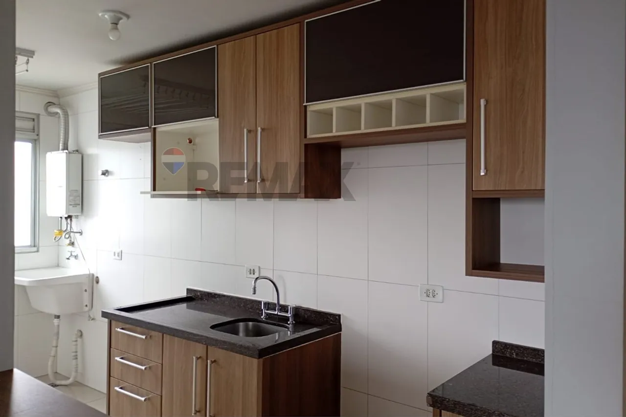 Apartamento de 2 dormitorios en 7º piso, 47 m² — photo 2
