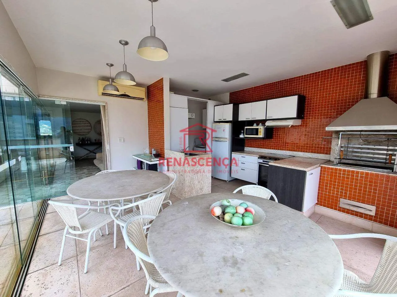 Furnished apartment with 3 bedrooms, 4 bathrooms and 2 parking — photo 2