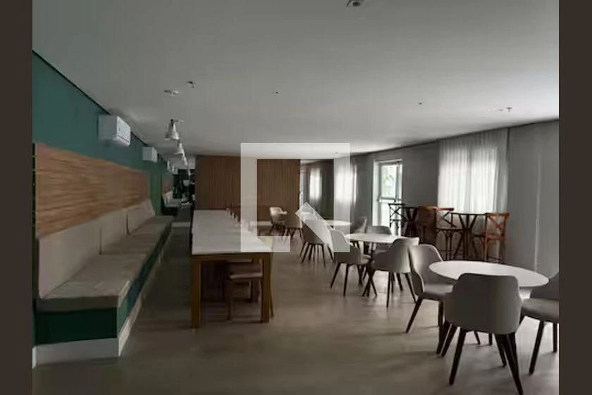 Apartamento amueblado de 2 dormitorios con cocina abierta — photo 35